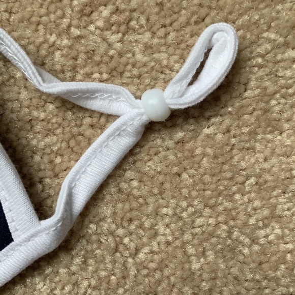 Authentic New England Patriots NFL Adjustable Face Mask - Picture 4 of 8